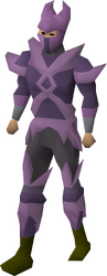 A male player wearing the Trahaearn crystal armour set.