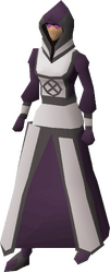 A female player wearing the robes of darkness.